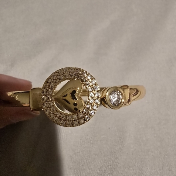 18kgp Dubai Jewelery - Gold Heart Bracelet with Crystal Accents (Adjustable) - Picture 7 of 9